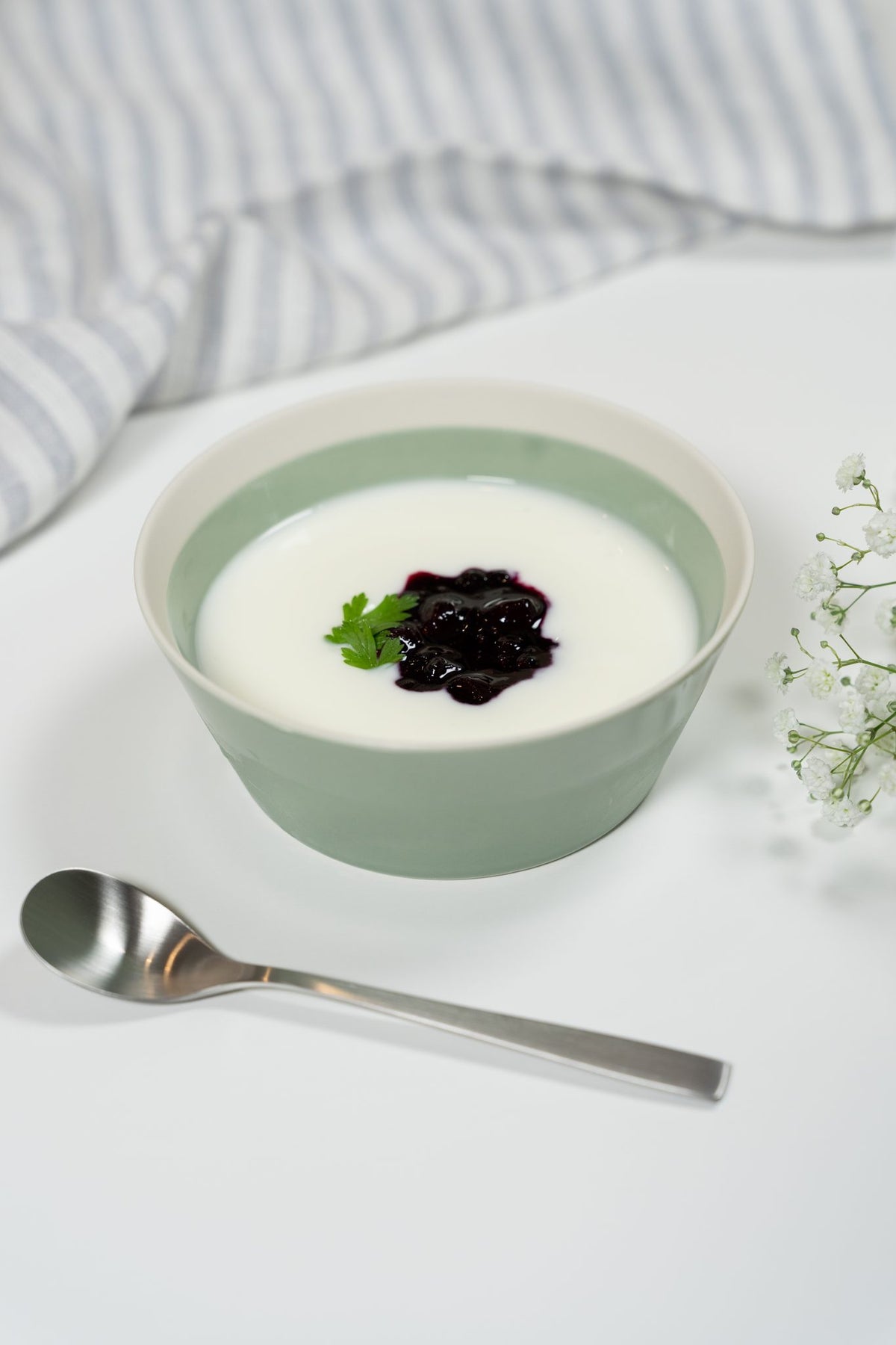 dishes bowl S (pistachio green) 株式会社木村硝子店 10